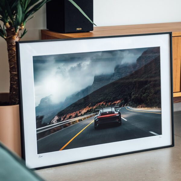 LARGE / Black frame