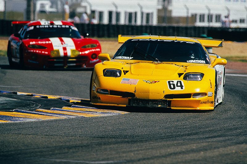 CORVETTE VS VIPER - LE MANS 24H - 2000